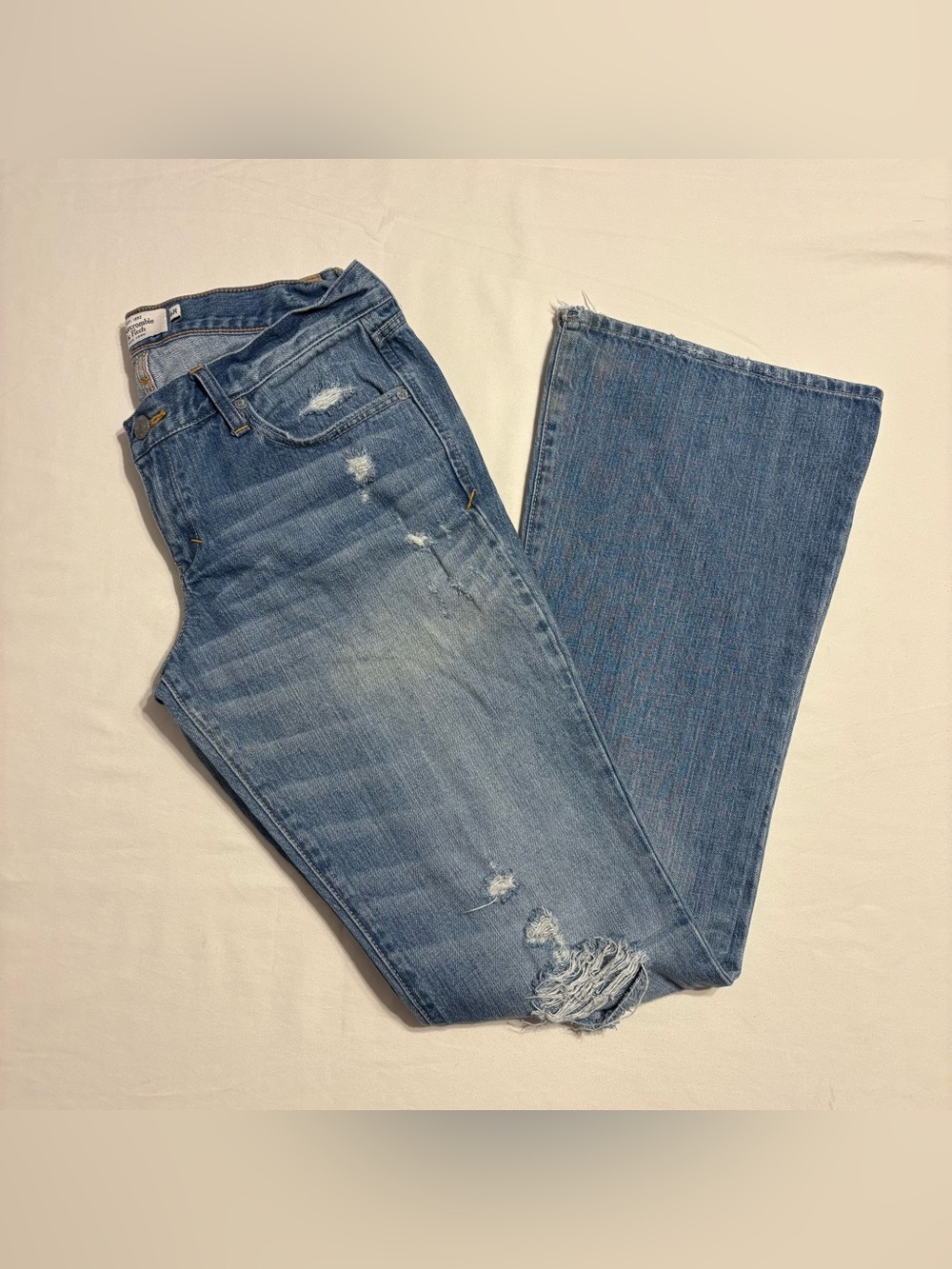 Abercrombie & Fitch Madison low-rise bootcut blue jeans size 6R
